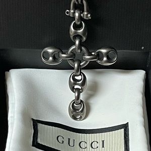 GUCCI Aged Sterling Silver Marina Chain Cross
